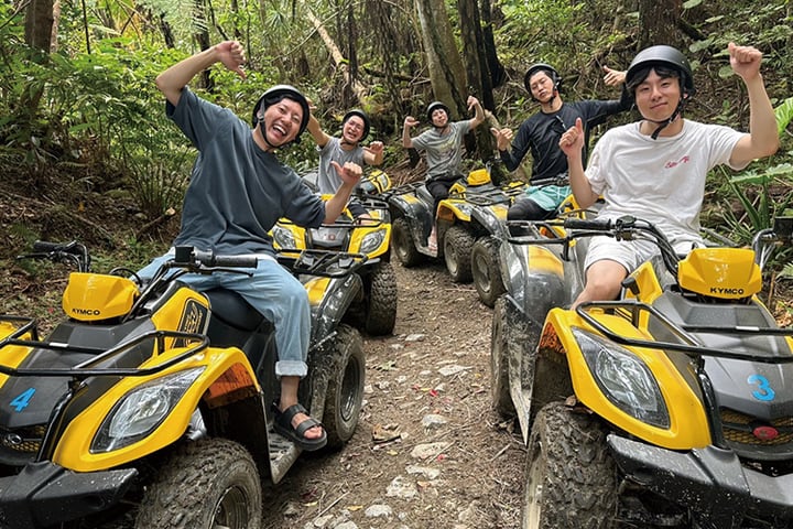 ATV Okinawa Jungle Adventure | Tidak Perlu Lisensi・Tidak Tergantung Cuaca・Usia 5 Tahun ke Atas Dapat Berpartisipasi・Pilih Salah Satu dari Dua Lokasi, Nago/Nanjo