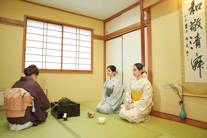 Tokyo Asakusa Kimono & Tea Ceremony Experience