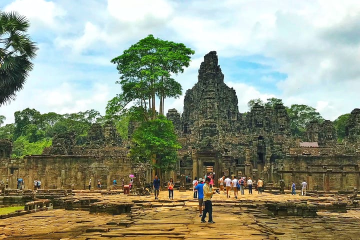 Siem Reap Angkor Wat & Angkor Thom Private Day Tour