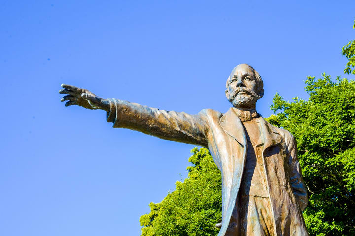 Sapporo Half-day Bus Tour and TV Tower Ticket (Multilingual Audio)