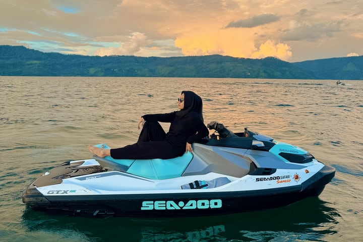 鸟羽湖水上摩托艇之旅 - Seadoo Safari Samosir