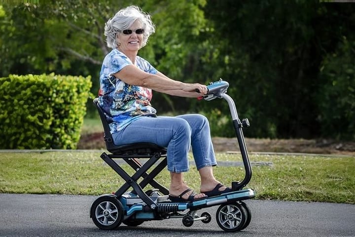 Portable Mobility Aids/Scooters/Wheelchair Rental in Singapore