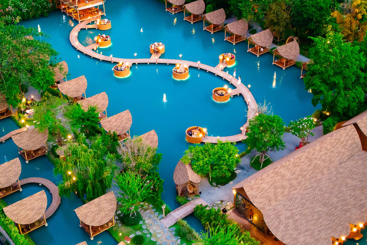 Table reservation in Thailand (Bubble in the forest THB 300 voucher)