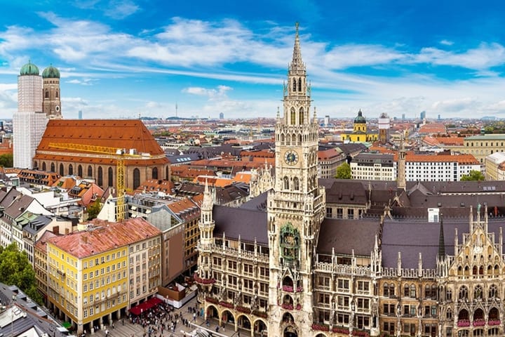 Munich Grand Circle Hop-On Hop-Off City Tour