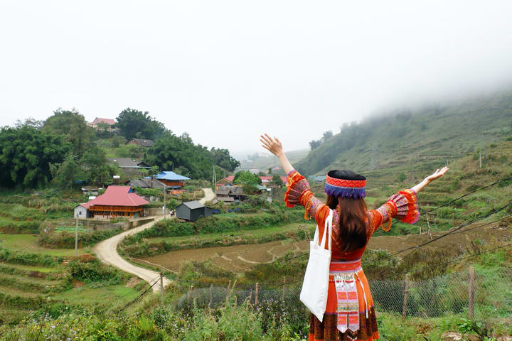Cat Cat Village Half-Day Tour dari Sapa