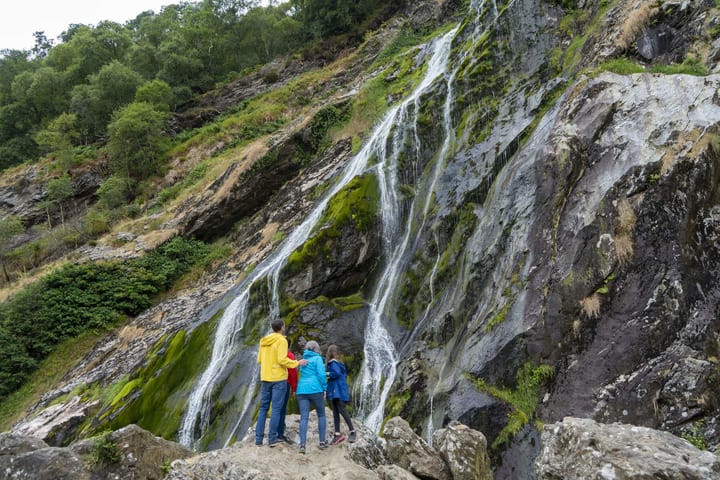 Wicklow, Glendalough, Waterfall & Sheepdog Demo dari Dublin