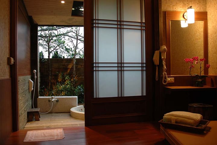 Jinshan The Governor-General Hot Spring Experience in New Taipei