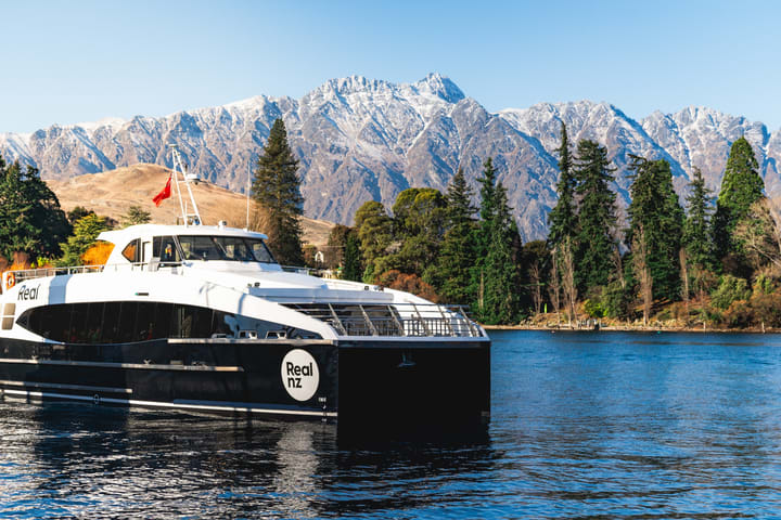 Spirit of Queenstown lake cruise and Walter Peak Experiences