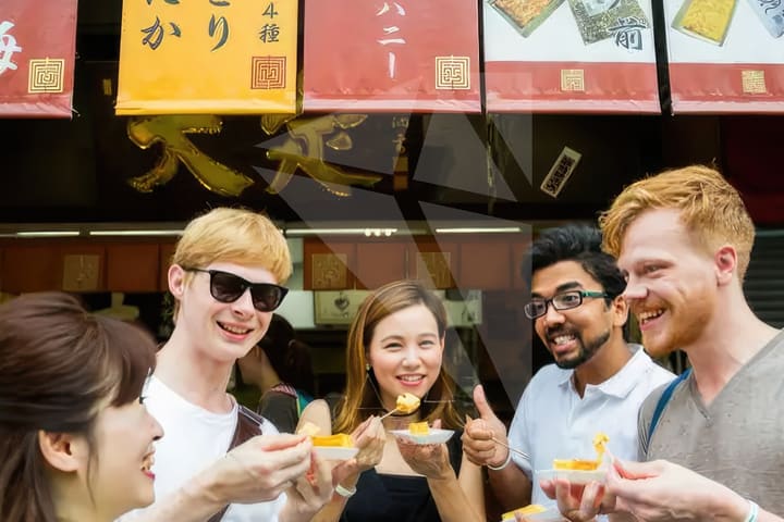 Tsukiji 3-Hour Small Group Local Food Walking Experience