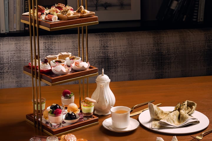 Afternoon Tea Set di Ms.Jigger at Kimpton Maa-Lai Bangkok
