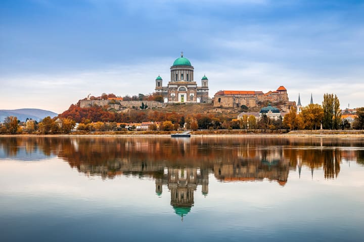 Danube Bend Day Tour dari Budapest