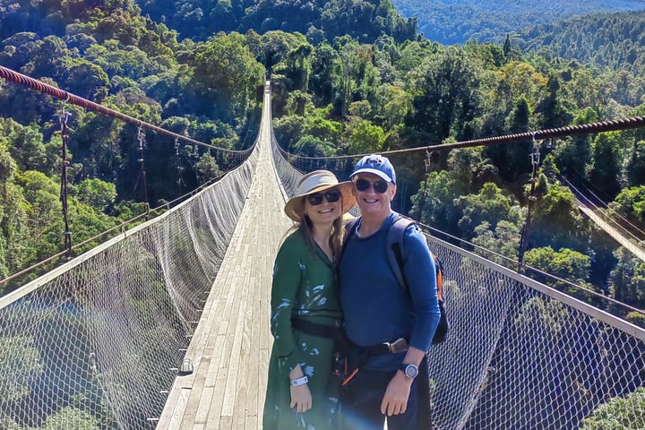 Dari Jakarta: Tur Situ Gunung Suspension Bridge & Air Terjun