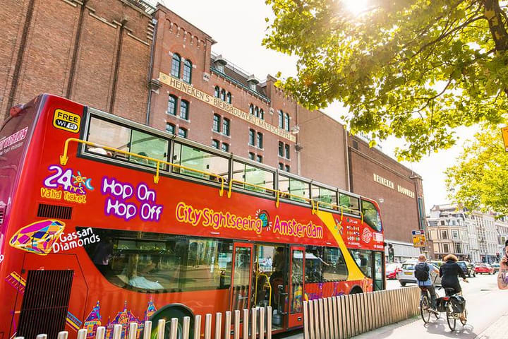 Amsterdam Hop-On Hop-Off Bus oleh City Sightseeing