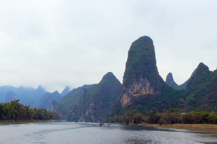 Guilin Li River Four-star Cruise Ticket