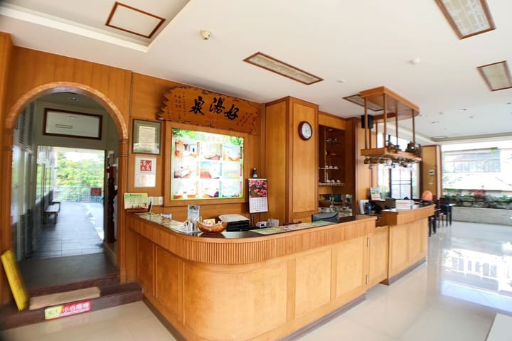 Tainan Guanziling: Li Chyuan Hot Spring Hotel - Double Hot Spring Room/Hot Spring Bath in Guest Room