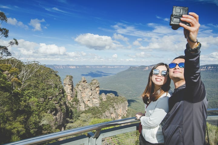 Small Group Blue Mountains Wildlife & Bushwalk Tour from Sydney
