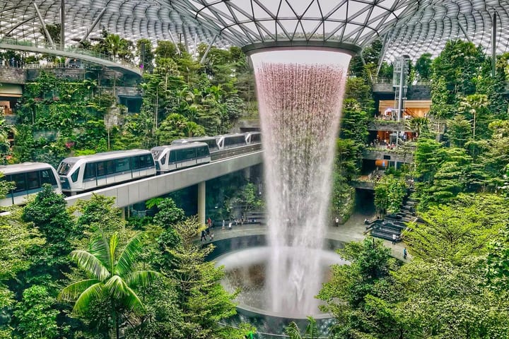 Tur Penemuan Setengah Hari Bandara Changi Jewel Singapura