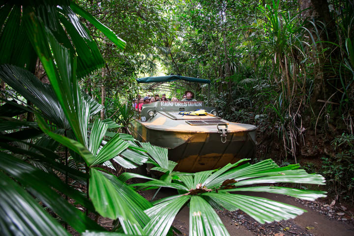 Army Duck Tour dengan Skyrail Cable Car dan Kuranda Scenic Railway Ride