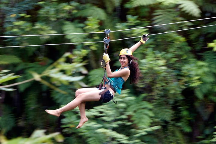 Nadi Zipline and Cave Tour di Fiji