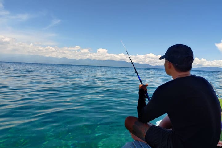 Xiao琉球 Fishing Fun Experience (Sea Fishing & Canoe & Snorkeling & Meals)