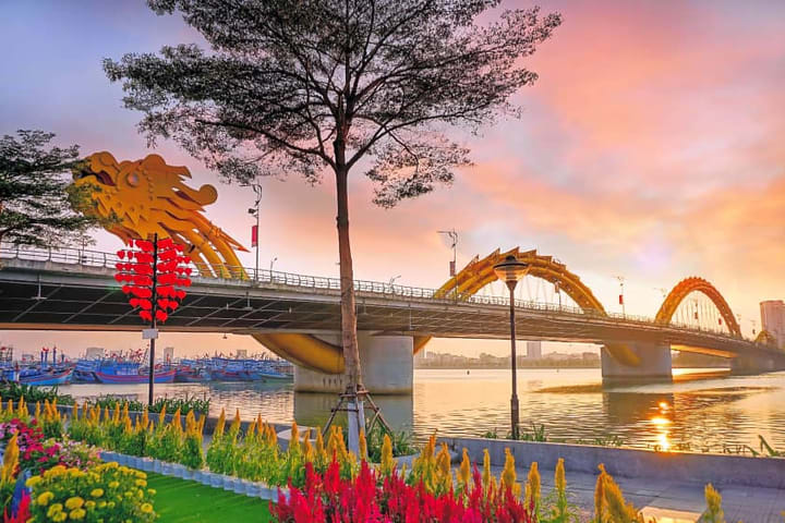 Guided Night Tour di Da Nang (5 Jam)