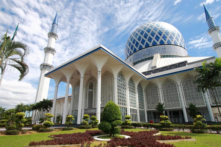 Explore Putrajaya Pink Mosque & Blue Mosque Shah Alam