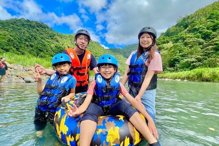 Yilan: Zhe Ge Heng Shan Arung Jeram & Pengalaman Canyoning Keluarga