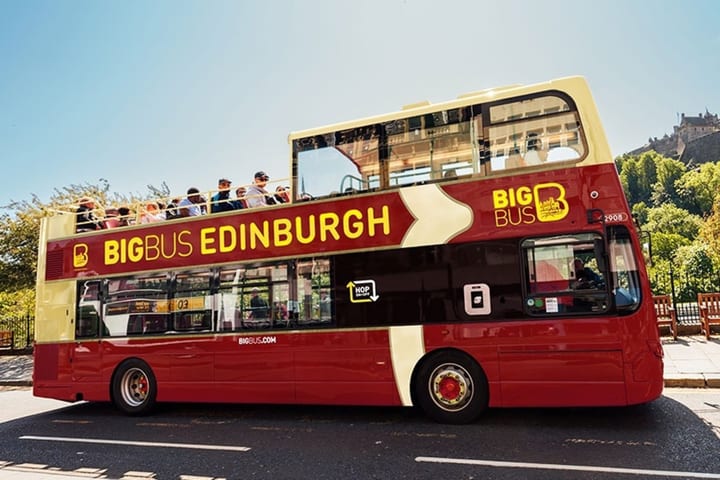 Bus hop-on hop-off Edinburgh oleh Big Bus