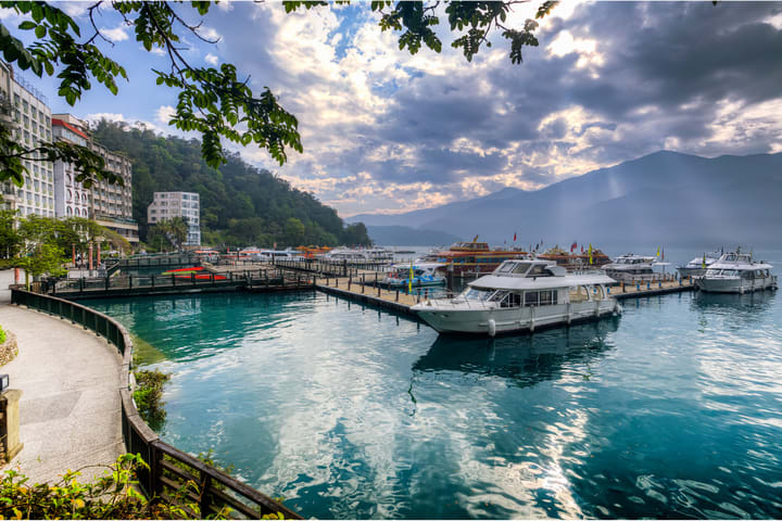 Tur Sun Moon Lake Taichung: Tiket Perahu Gratis & Pabrik Teh Hohocha