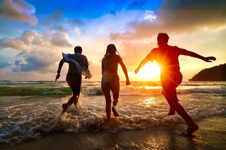 7 Islands Sunset Tour with Buffet + Snorkeling + Bioluminescent Plankton