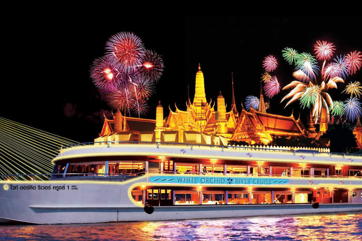 Buffet Makan Malam Thailand dan Internasional di White Orchid Cruise di Bangkok