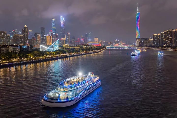 [Dekat Canton Tower, Haixinsha] Pelayaran Malam Sungai Pearl Guangzhou (Dermaga Dashatou)