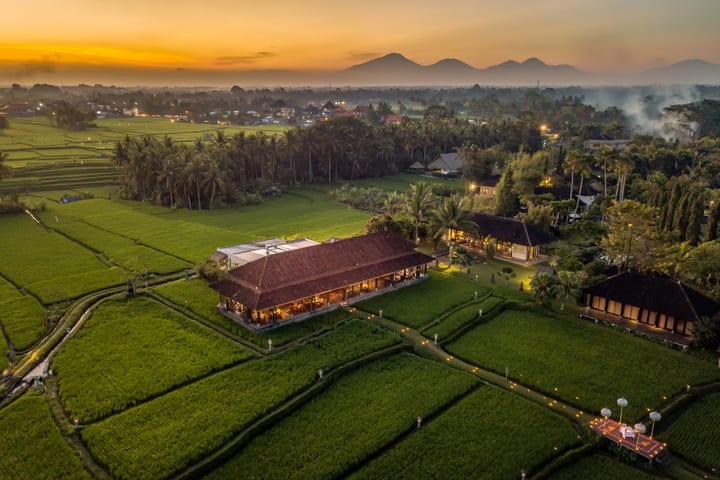 Afternoon Tea, Cooking Class, dan Bersantap di Tanah Gajah Ubud