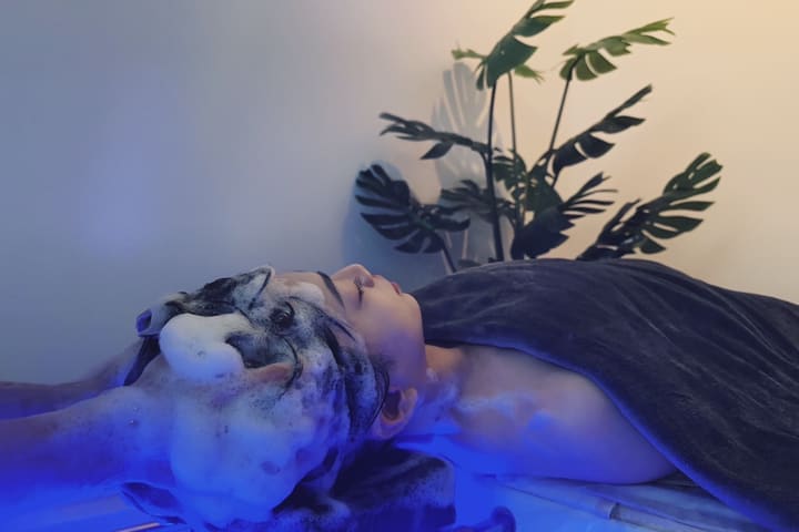 IM Beauty Salon - 精致越式洗头 & 采耳 / 拨筋体验券 (捷运西门站)