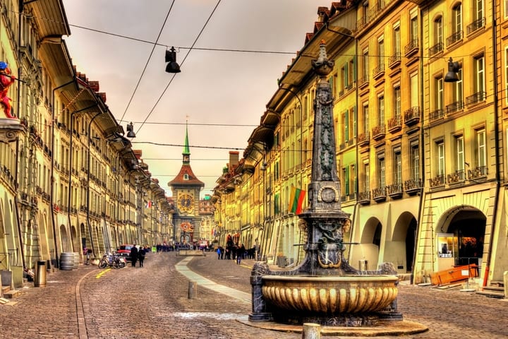 Bern Heiliggeistkirche Half-Day Private City Tour