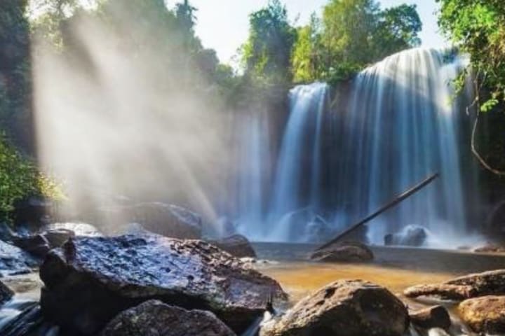 Tur Pemandu Air Terjun Gunung Kulen + Tiket masuk + makan siang