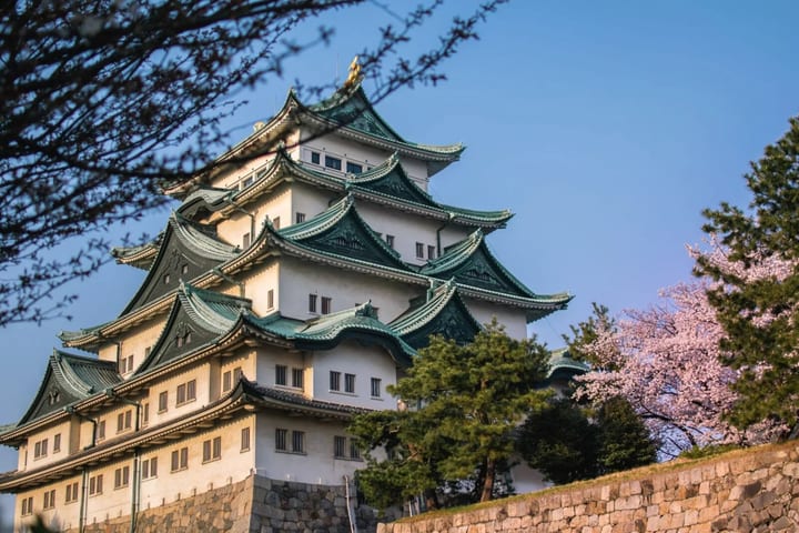 Guided Walk melalui Kastil, Taman, dan Perkebunan Bersejarah Nagoya