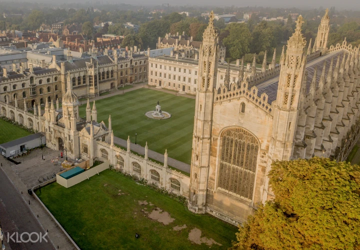 UNIVERSITY OF CAMBRIDGE 新品　ケンブリッジ大学にて購入 ケンブリッジ大学ウォーキング ツアー (オプションのキングス