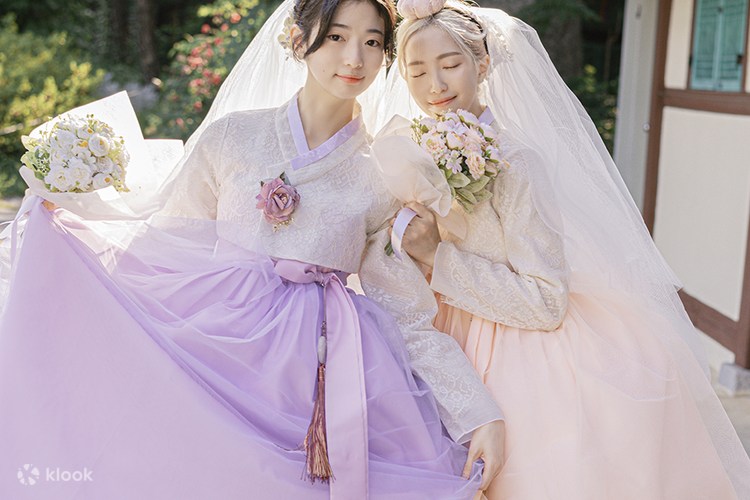 Premium Hanbok Rental (Hanboknam 