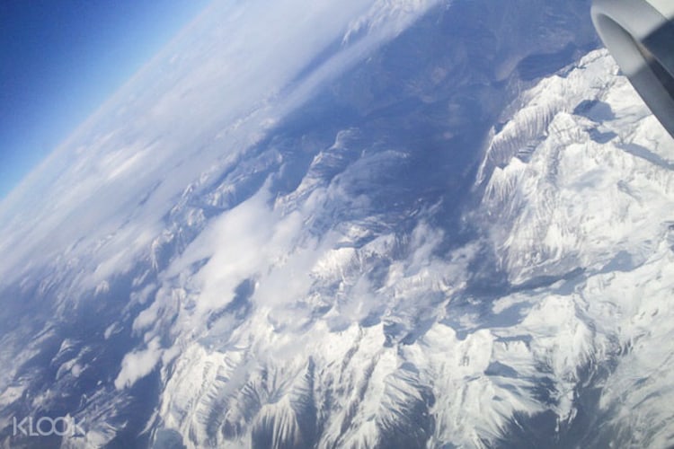 Everest Mountain Flight
