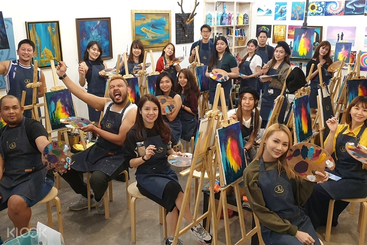 Sip And Paint Experience By Le Masterpiece Klook Malaysia