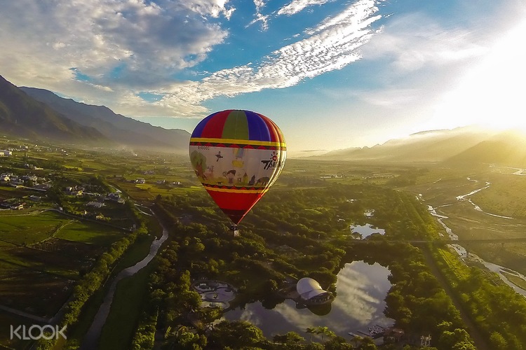 how to book a hot air balloon ride