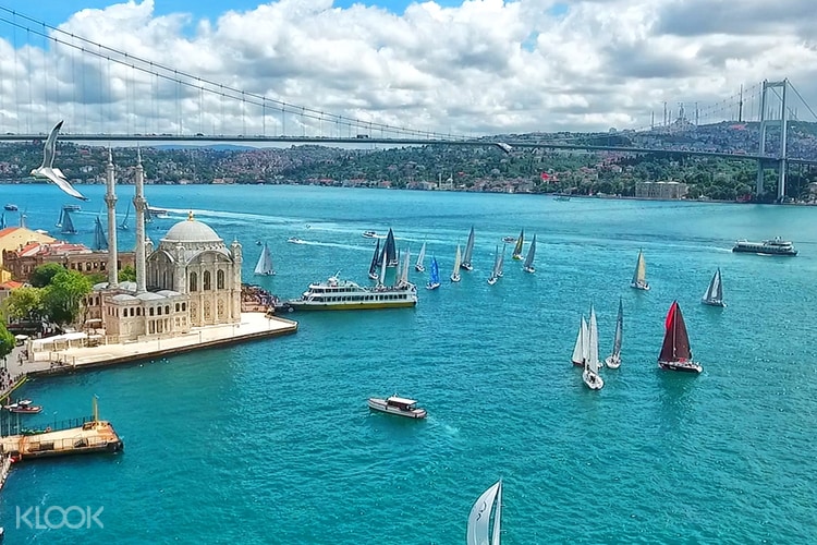 Istanbul Bosphorus Cruise Tour