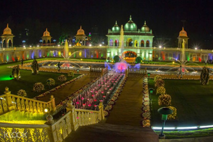 Hyderabad Ramoji Film City Day Tour