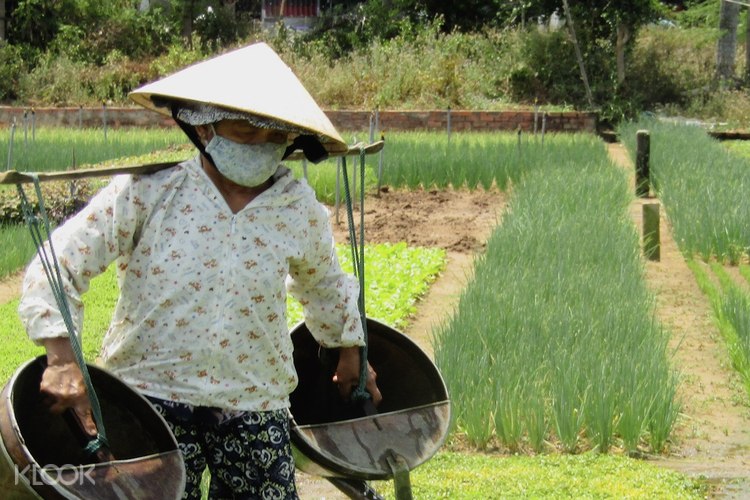 Tra Que Village Thanh Ha Pottery Village And Cam Kim Village Countryside Tour With Aodai Rider Hoi An Vietnam Klook Malaysia