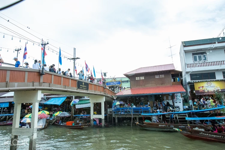 Amphawa Floating Market Half Day Trip By Ak From Bangkok Thailand