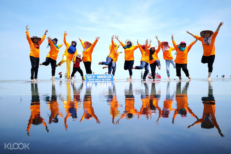 Sky Mirror Sekinchan Paddy Field Tour Dari Kuala Lumpur Malaysia