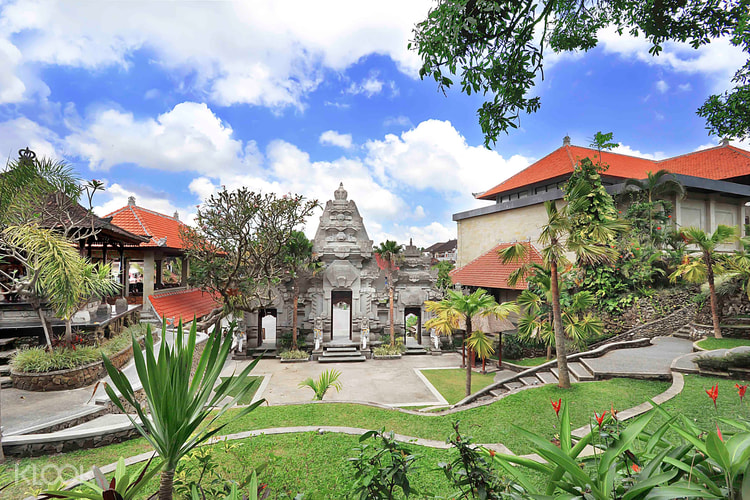Museum Puri Lukisan Ticket In Bali Klook Us A walk through ubud is incomplete without spending a while at puri lukisan museum, home to several masterpieces of traditional modern balinese art. hkd