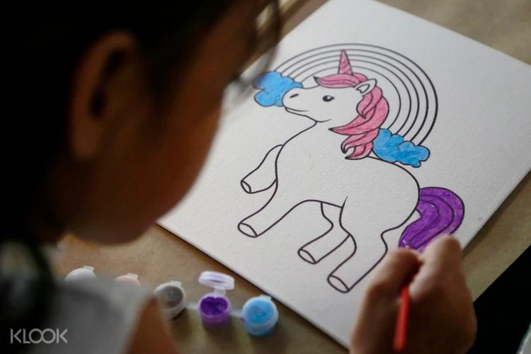 doodle and coloring kit with home delivery