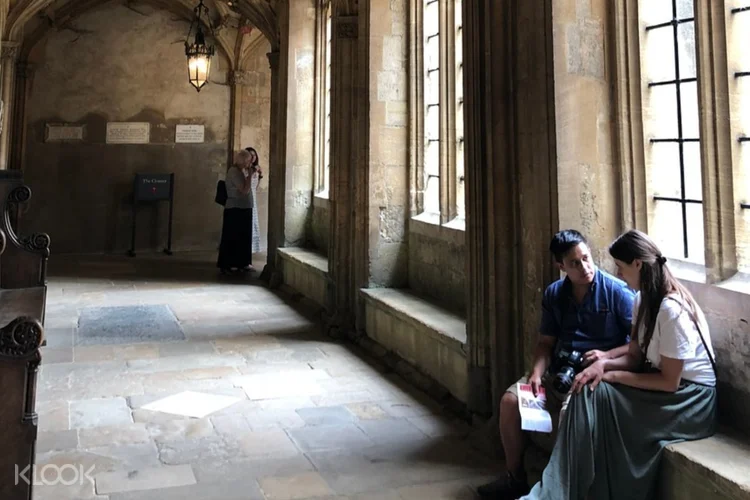 Harry Potter Walking Tour To New College In Oxford